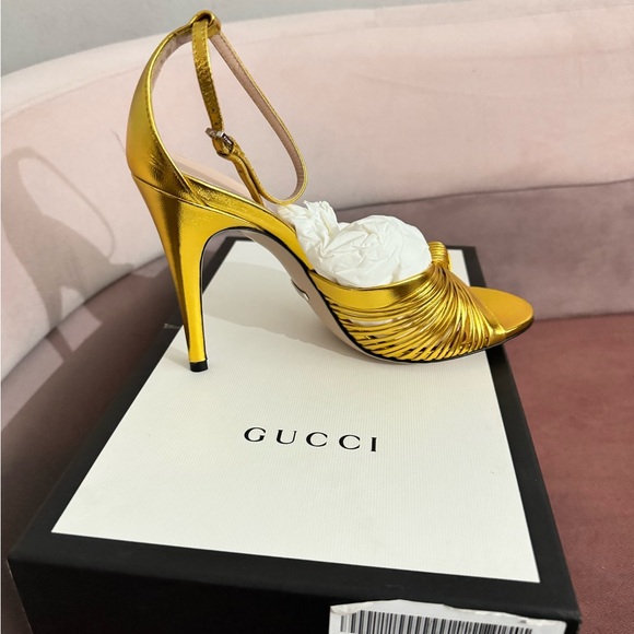 GUCCI Women’s Crawford Metallic Leather Sandals - Picture 1 of 6